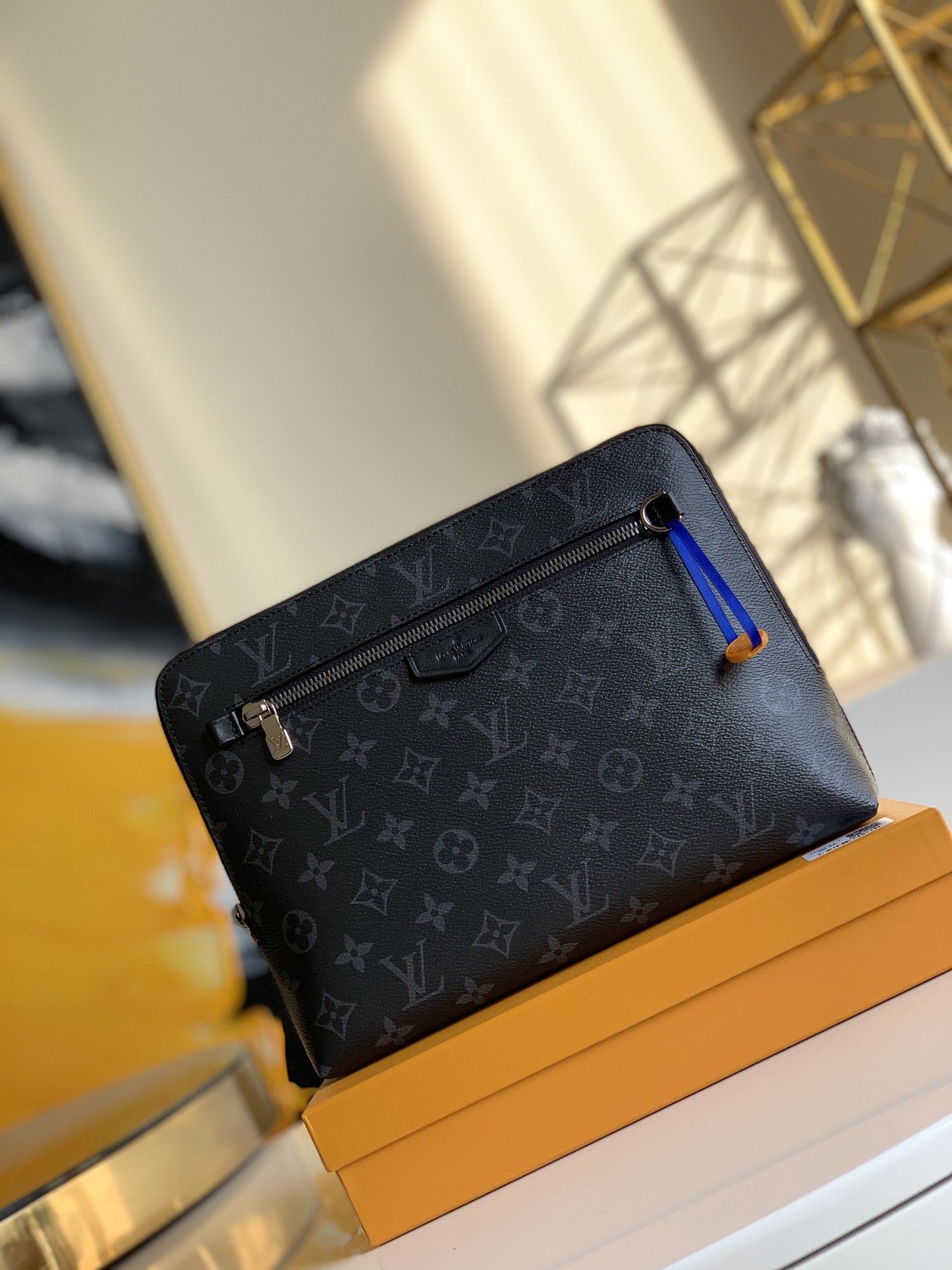 Louis Vuitton New Pouch-